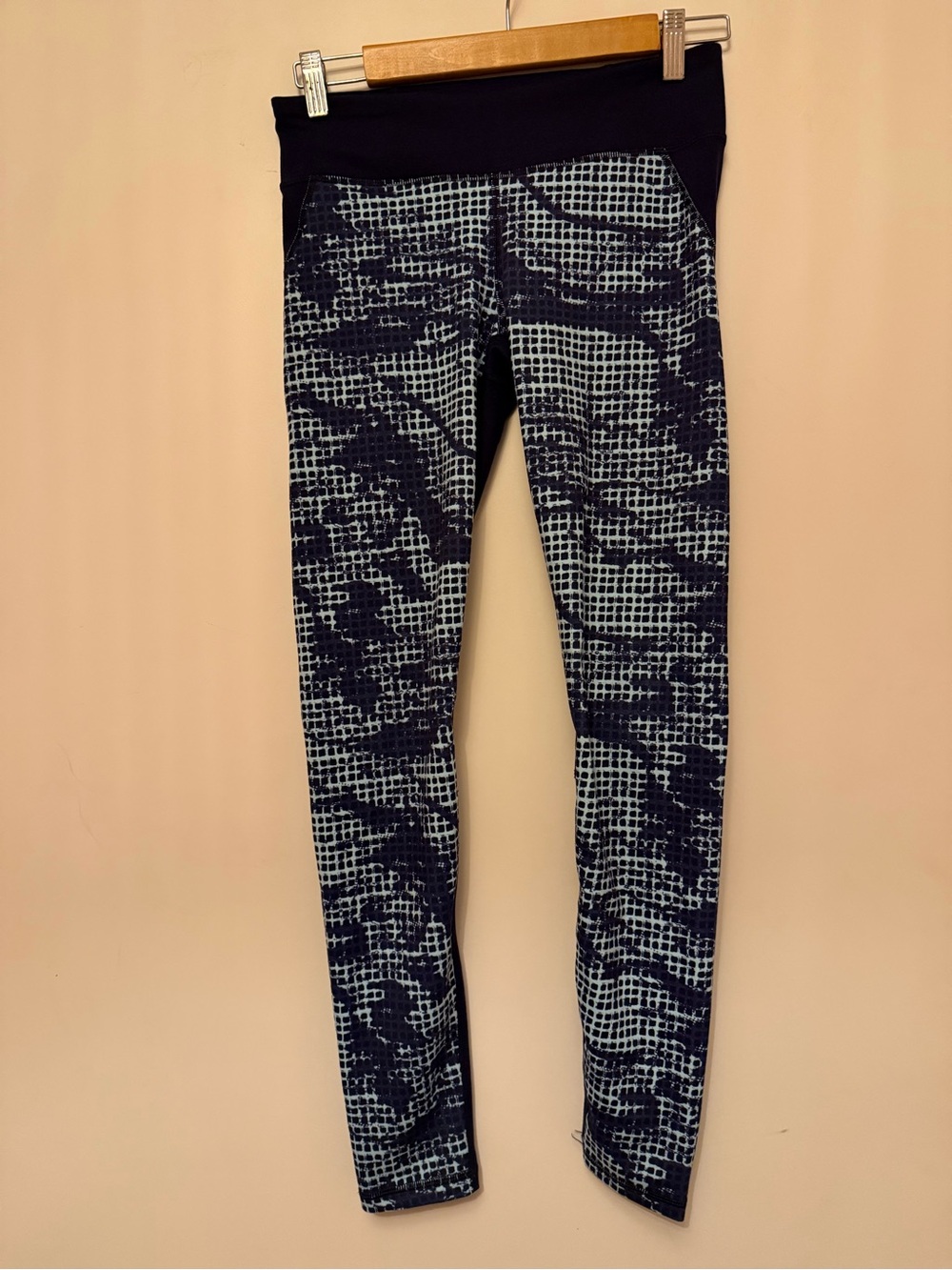 Under Armour Navy and White Grid-Camo Leggings